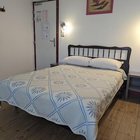 Auberge Des Pins Обена Экстерьер фото